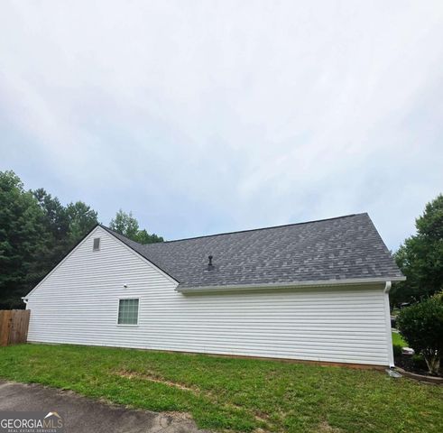 2145 Mina Lane Drive, Buford, GA 30518