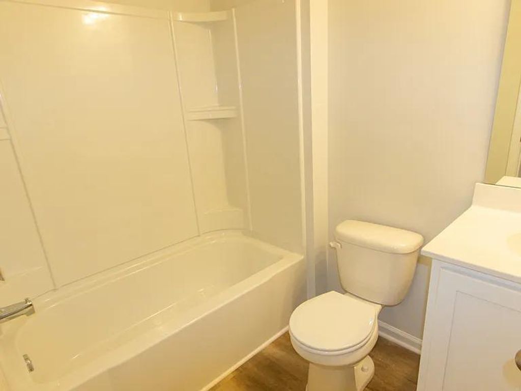 Image 22 of property listing at 127 Blossom Wood Lane, Summerville, SC 29486