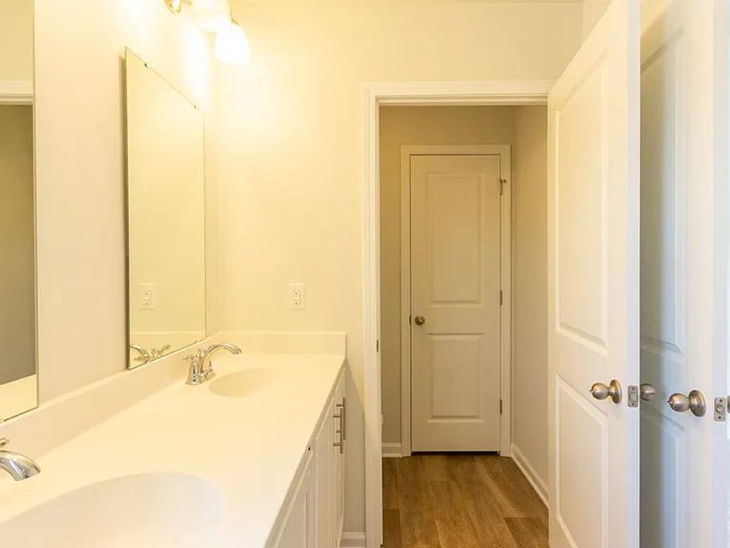 Image 23 of property listing at 127 Blossom Wood Lane, Summerville, SC 29486