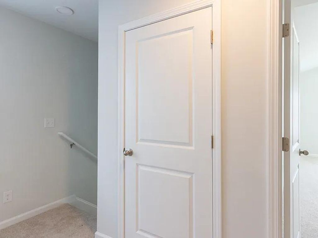 Image 24 of property listing at 127 Blossom Wood Lane, Summerville, SC 29486