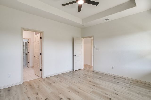 933 Colorado River Drive, Granbury, TX 76048