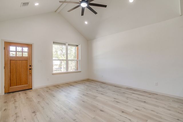 933 Colorado River Drive, Granbury, TX 76048