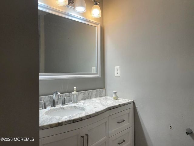 162 Linden Avenue B, Highlands, NJ 07732