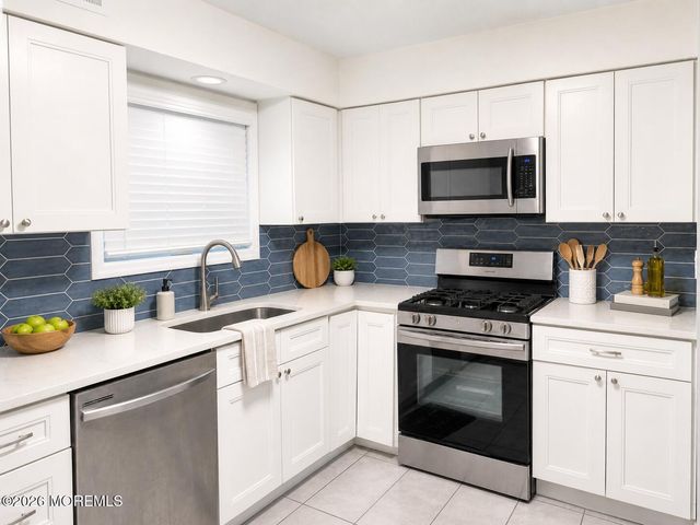 162 Linden Avenue B, Highlands, NJ 07732