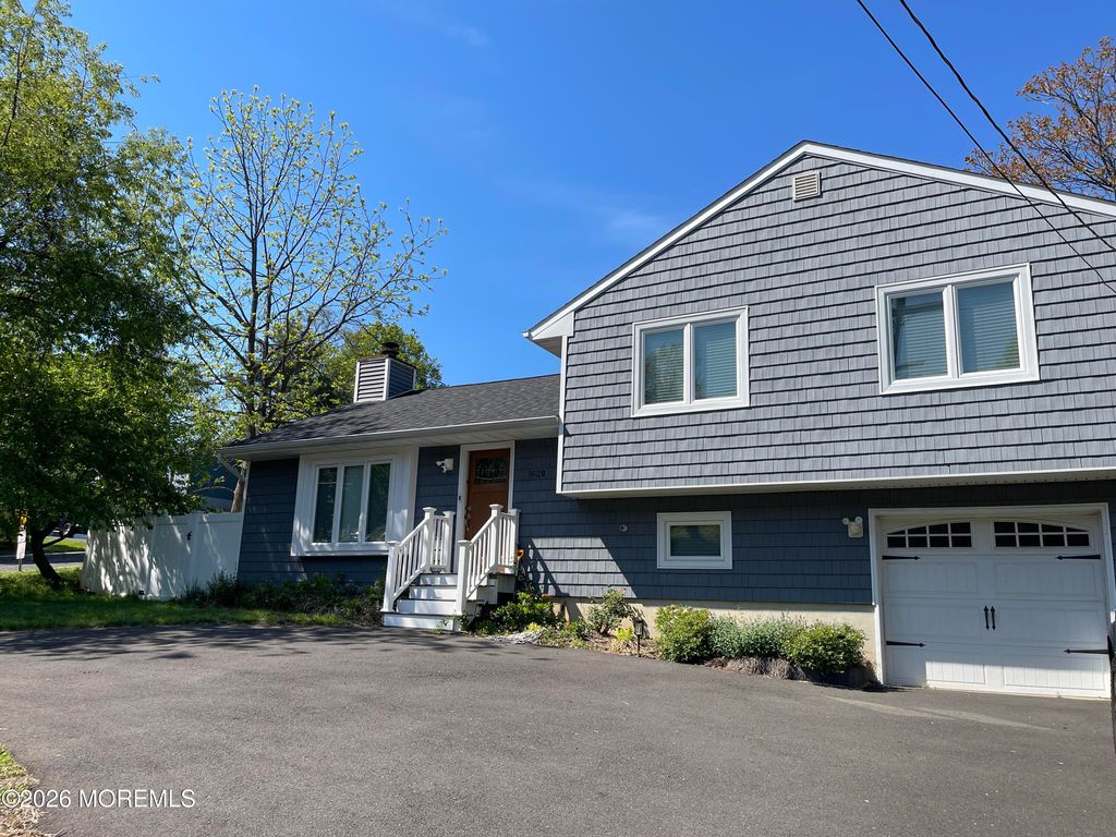 162 Linden Avenue B, Highlands, NJ 07732