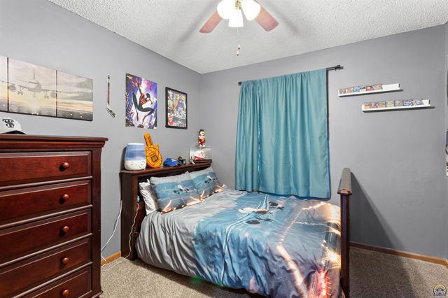 7523 SW 26th ST, Topeka, KS 66614