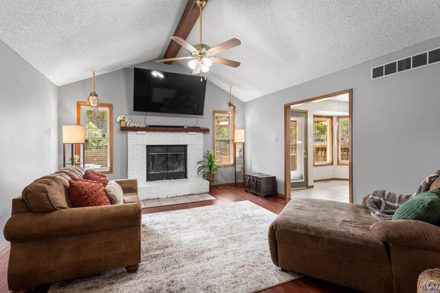 7523 SW 26th ST, Topeka, KS 66614