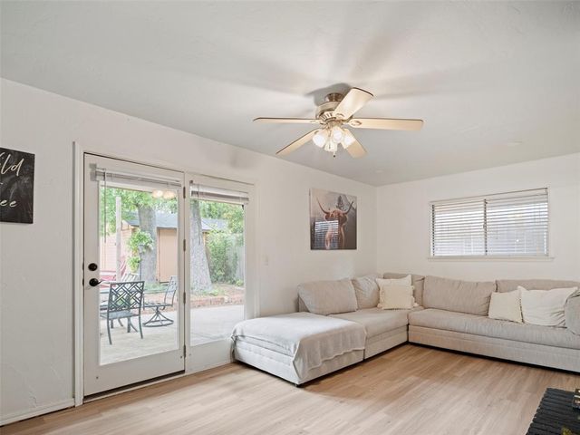 2815 N Grove Avenue, Oklahoma City, OK 73127