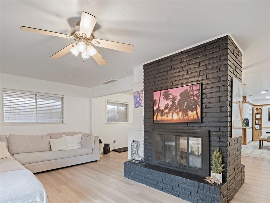 2815 N Grove Avenue, Oklahoma City, OK 73127