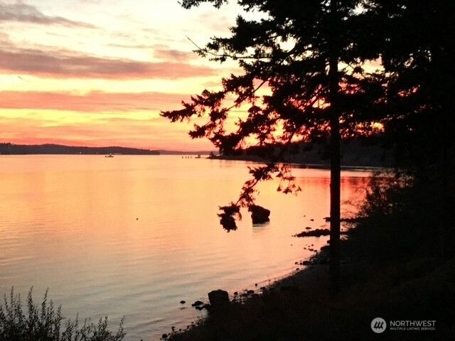 7034 Channel View Drive, Anacortes, WA 98221