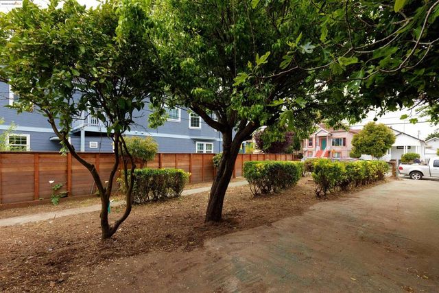 1029 57Th St, Oakland, CA 94608