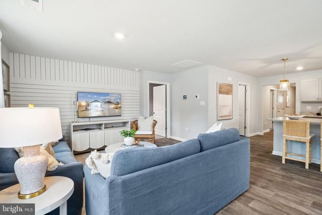 9 RIVER OAK DR, Staunton, VA 24401