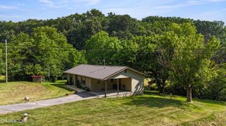 2368 Hall Rd, Dandridge, TN 37725