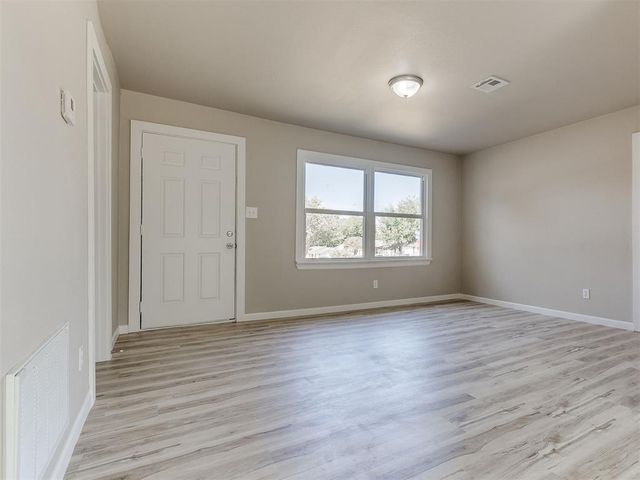 1116 W Hickory Lane, Midwest City, OK 73110