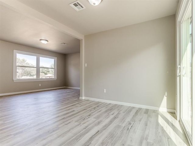 1116 W Hickory Lane, Midwest City, OK 73110