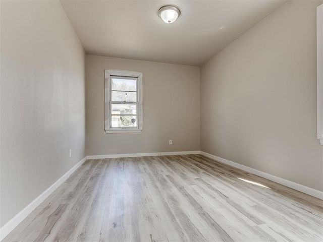1116 W Hickory Lane, Midwest City, OK 73110
