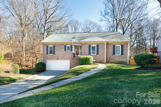 734 Charter Place, Charlotte, NC 28211