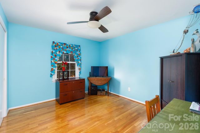 734 Charter Place, Charlotte, NC 28211