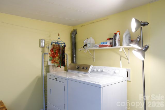 734 Charter Place, Charlotte, NC 28211