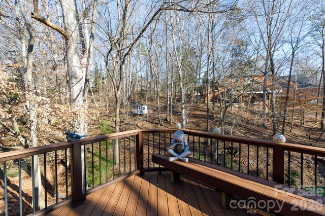 734 Charter Place, Charlotte, NC 28211