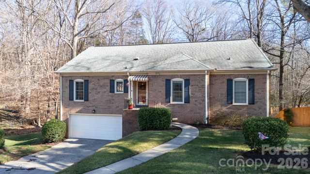 734 Charter Place, Charlotte, NC 28211