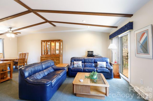 734 Charter Place, Charlotte, NC 28211