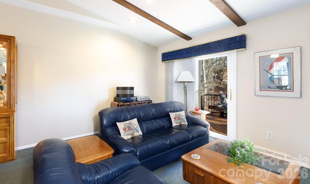 734 Charter Place, Charlotte, NC 28211