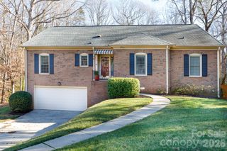 734 Charter Place, Charlotte, NC 28211