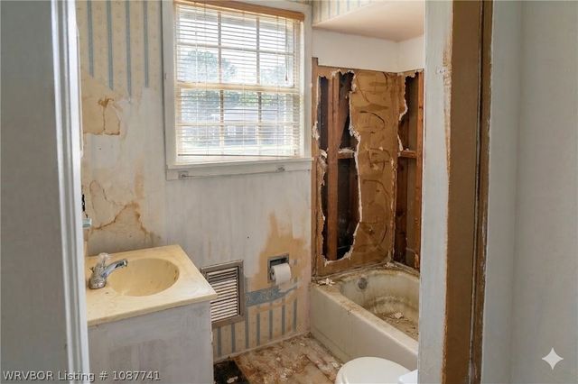 4006 Chaffee Drive, Fort Smith, AR 72901