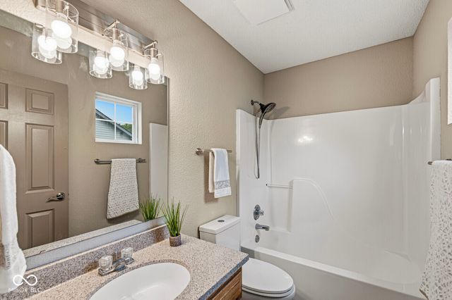 8236 Brambleberry Drive, Indianapolis, IN 46239