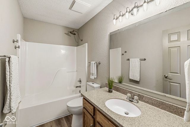 8236 Brambleberry Drive, Indianapolis, IN 46239