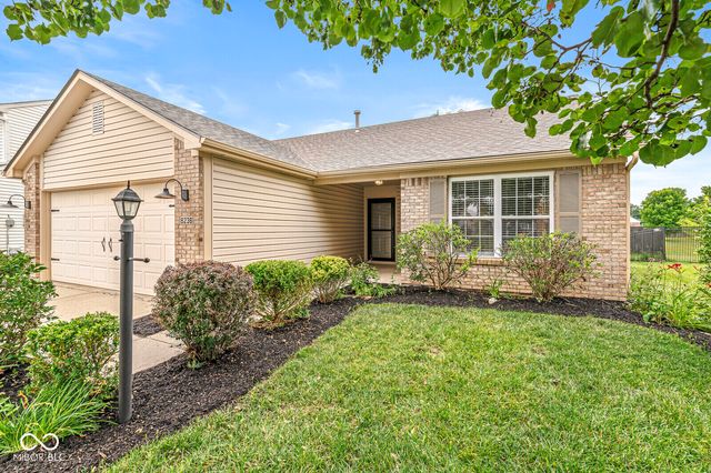 8236 Brambleberry Drive, Indianapolis, IN 46239
