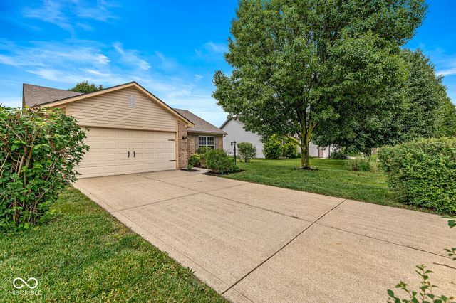 8236 Brambleberry Drive, Indianapolis, IN 46239