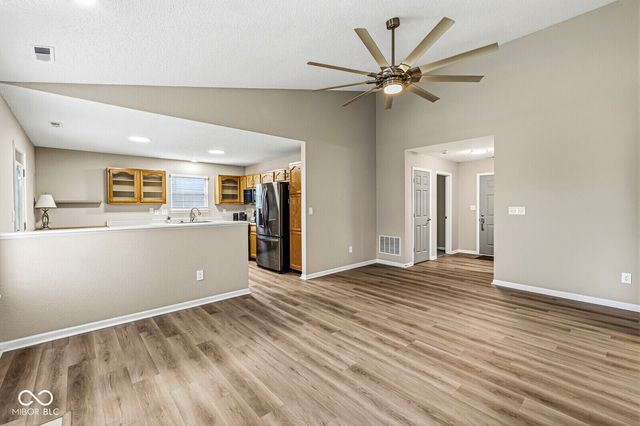 8236 Brambleberry Drive, Indianapolis, IN 46239