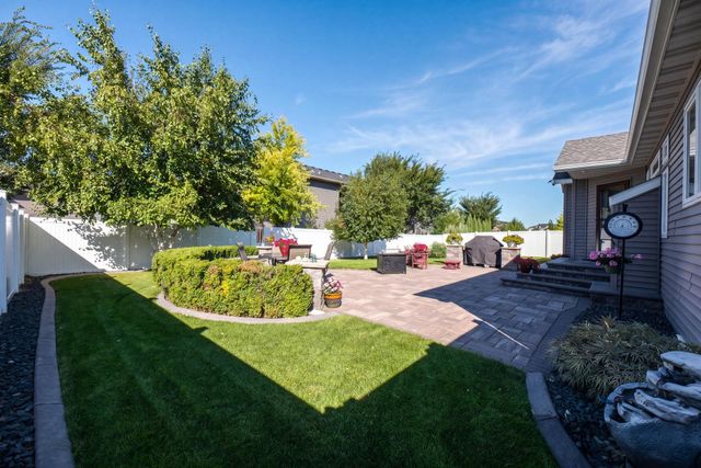 3429 55th Street S, Fargo, ND 58104