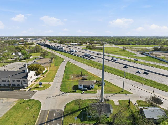 1323 Elm, Waco, TX 76704