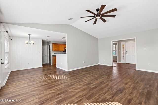 11193 Karli Lane, Biloxi, MS 39532