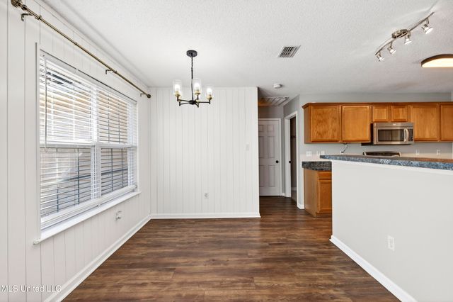 11193 Karli Lane, Biloxi, MS 39532