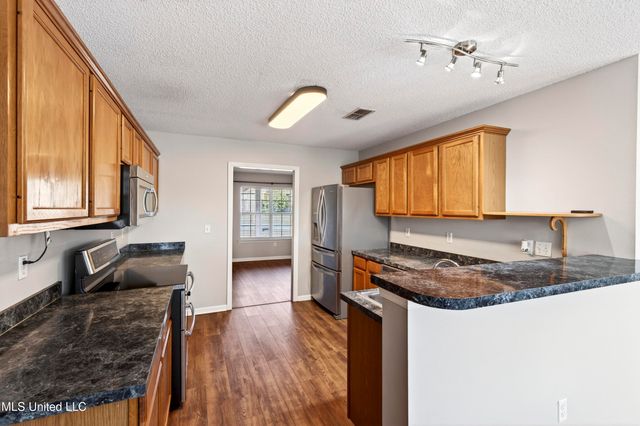 11193 Karli Lane, Biloxi, MS 39532