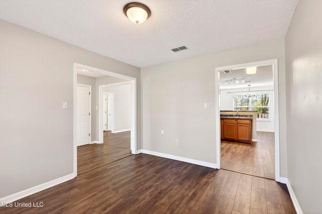 11193 Karli Lane, Biloxi, MS 39532