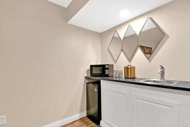 7647 Windsor Drive, Dublin, OH 43016
