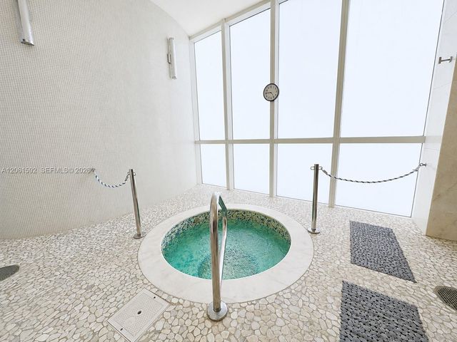 18101 Collins Ave 506, Sunny Isles Beach, FL 33160