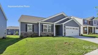 119 Pecan Grove Lane, Statesville, NC 28677