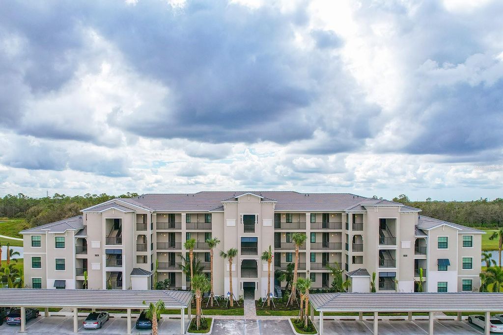 18028 GAWTHROP DRIVE 304, Bradenton, FL 34211