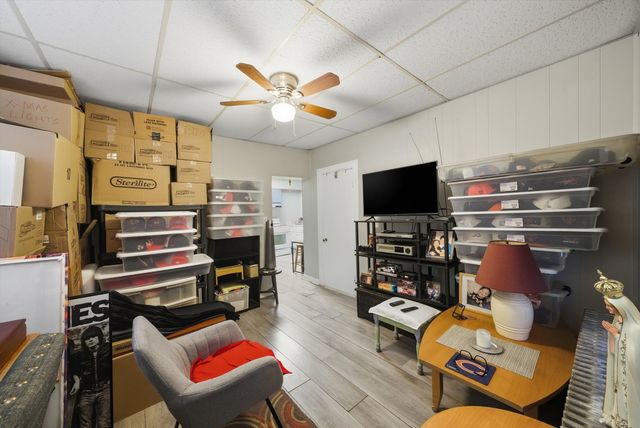 2924 S Princeton Avenue, Chicago, IL 60616