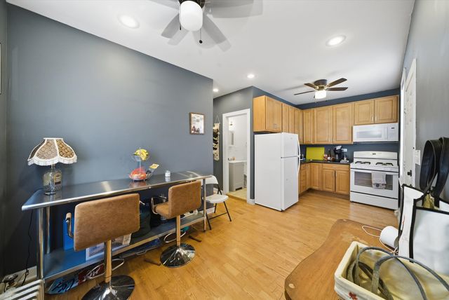 2924 S Princeton Avenue, Chicago, IL 60616