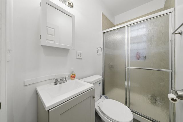 2924 S Princeton Avenue, Chicago, IL 60616