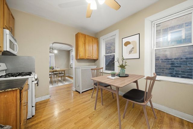 2924 S Princeton Avenue, Chicago, IL 60616