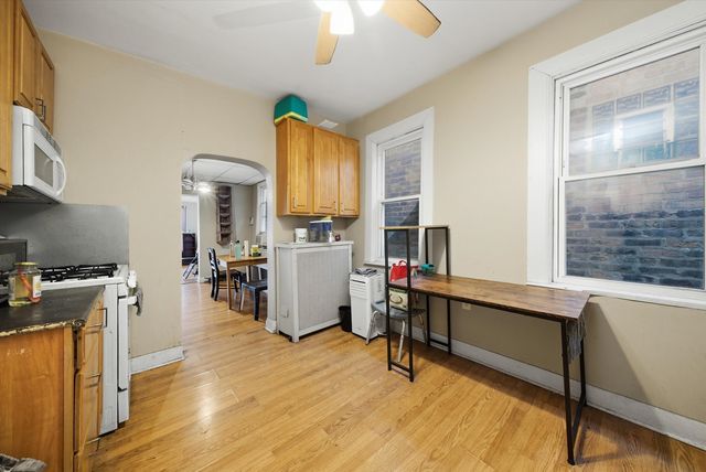 2924 S Princeton Avenue, Chicago, IL 60616