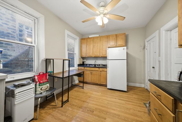 2924 S Princeton Avenue, Chicago, IL 60616